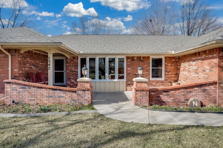 Property Photo:  1547 N Caddy Ln  KS 67212 