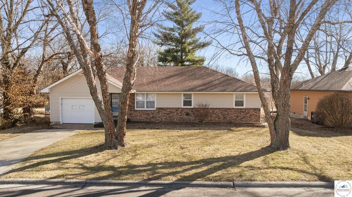 Property Photo: 1305 Madison MO 65301