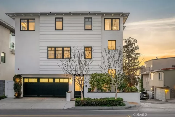 Property Photo: 2407 Manhattan Ave CA 90266