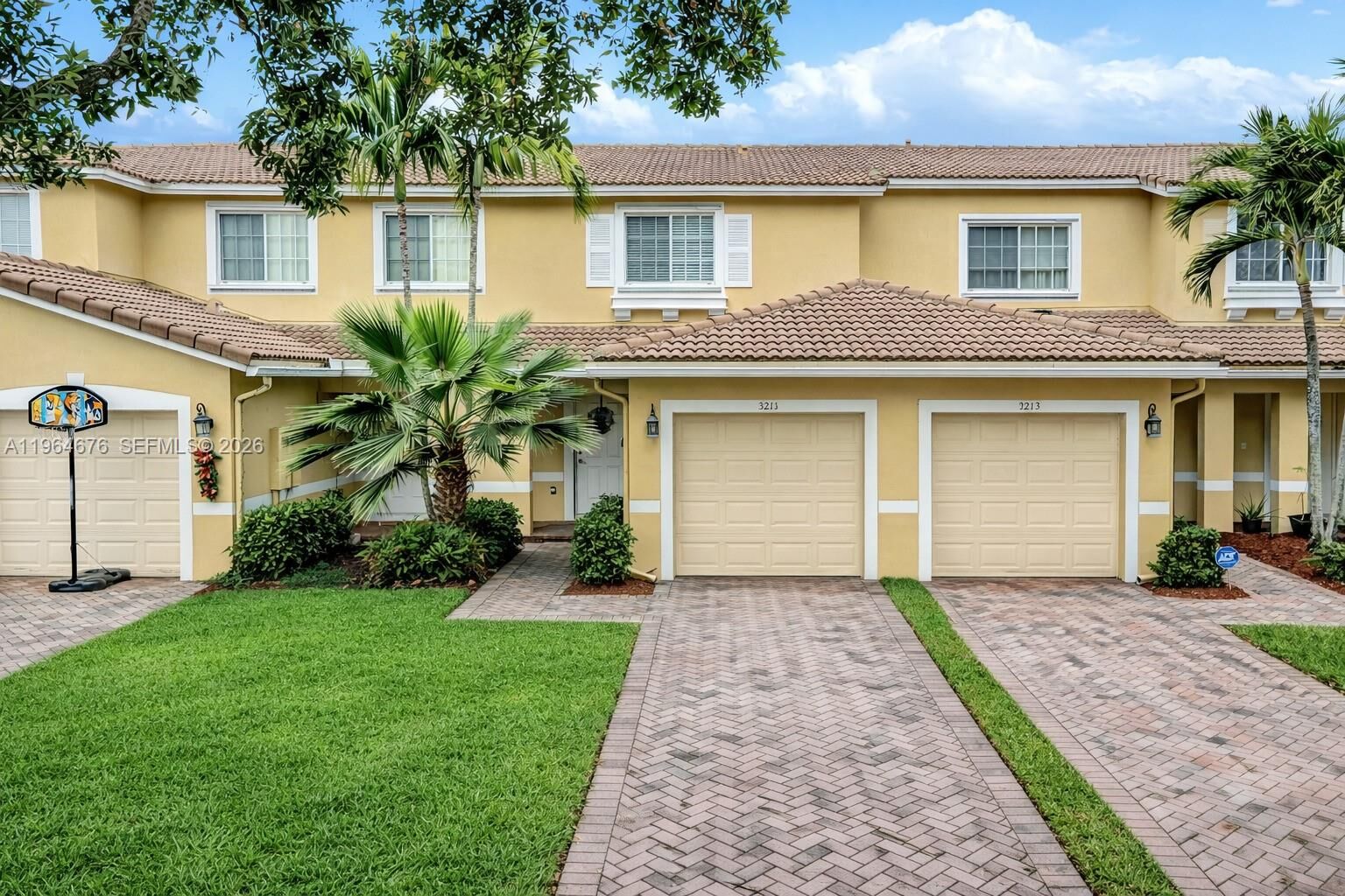 Property Photo: 9115 Chambers St 9115 FL 33321