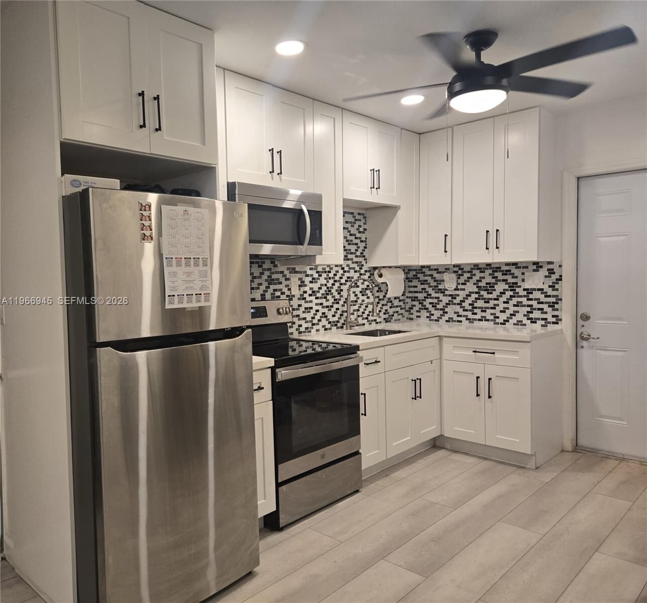 Property Photo:  2891 NW 14th St 2  FL 33311 