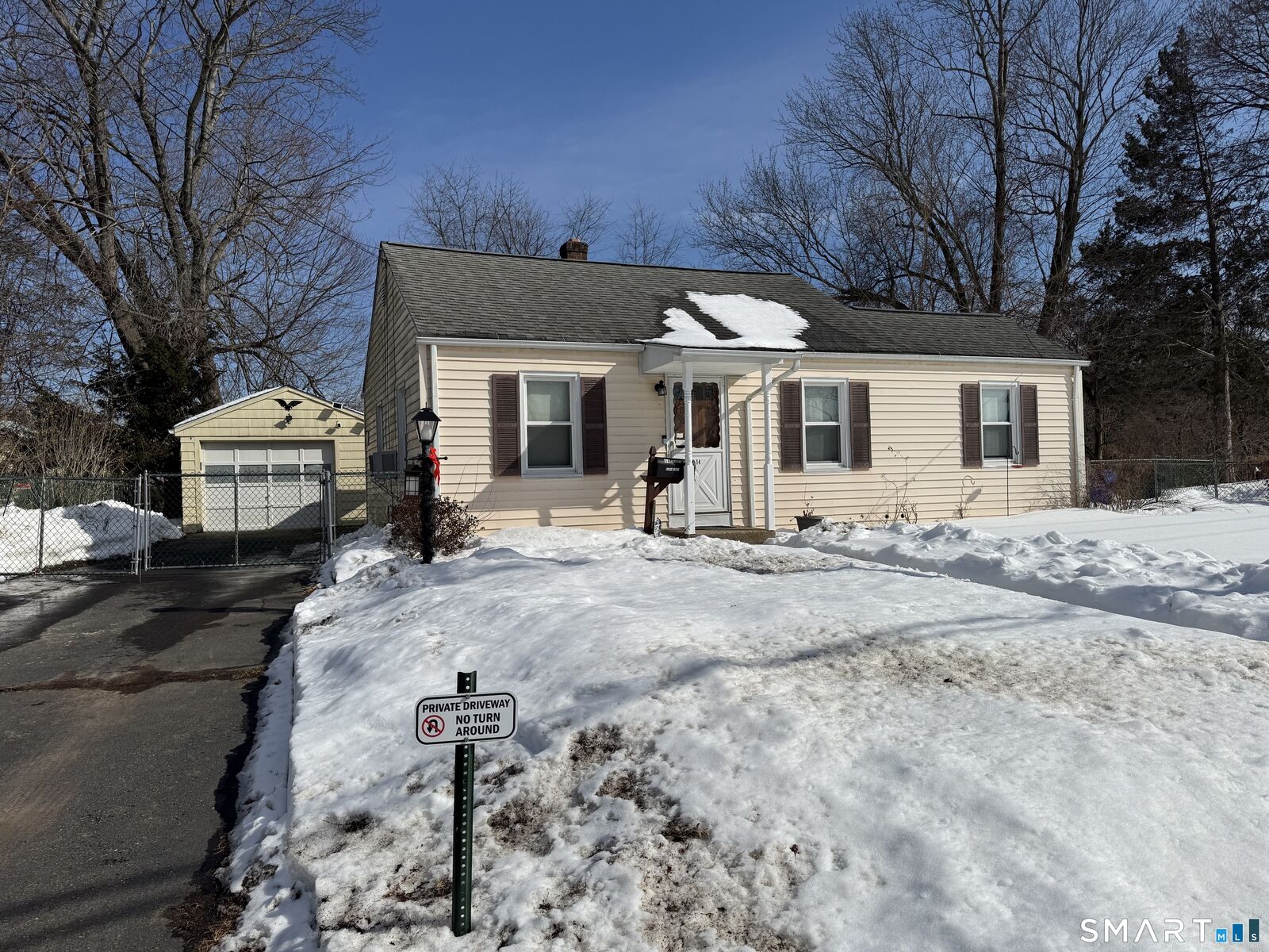 Property Photo:  14 Handel Road  CT 06118 