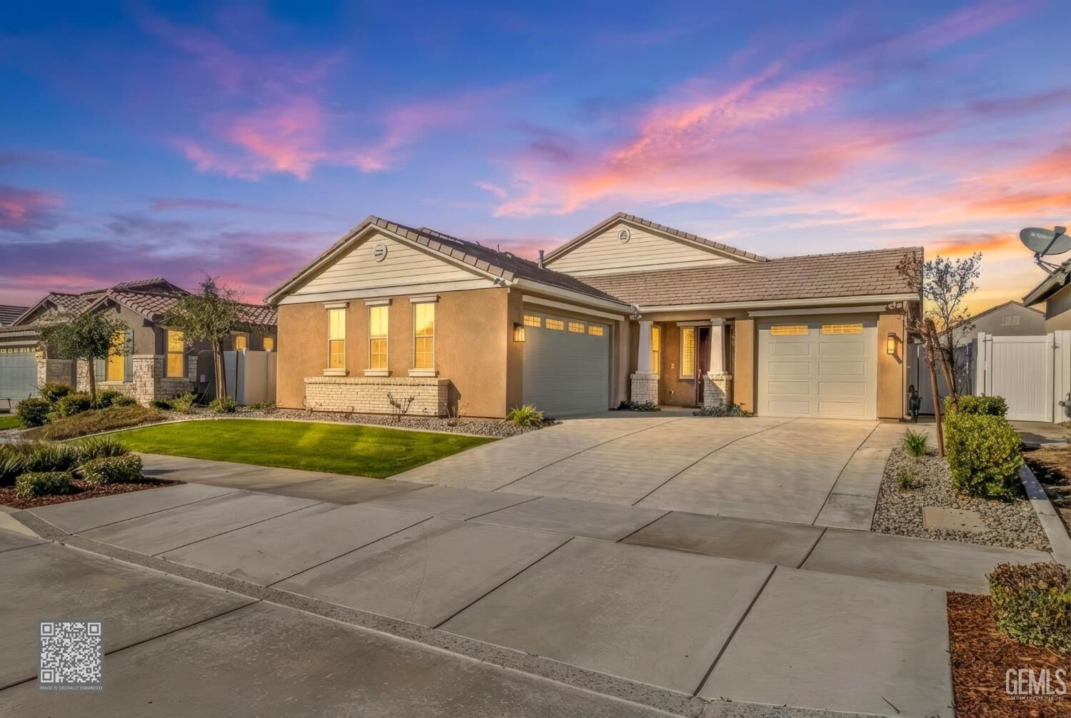 Property Photo:  14706 Pemberley Passage Avenue  CA 93311 