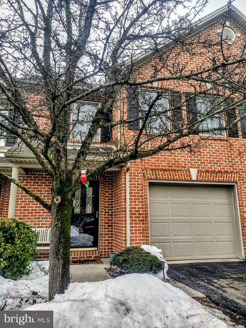 Property Photo:  2208 Gleim Court  PA 17025 