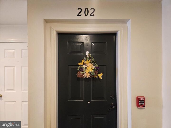 Property Photo:  1509 Moore Street 202  PA 19007 