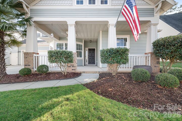 Property Photo: 14430 Colonial Park Drive NC 28078