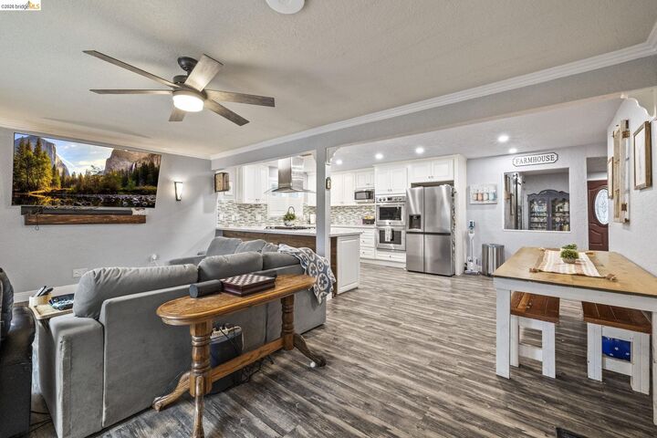 Property Photo: 21708 Water Oak Dr CA 95370