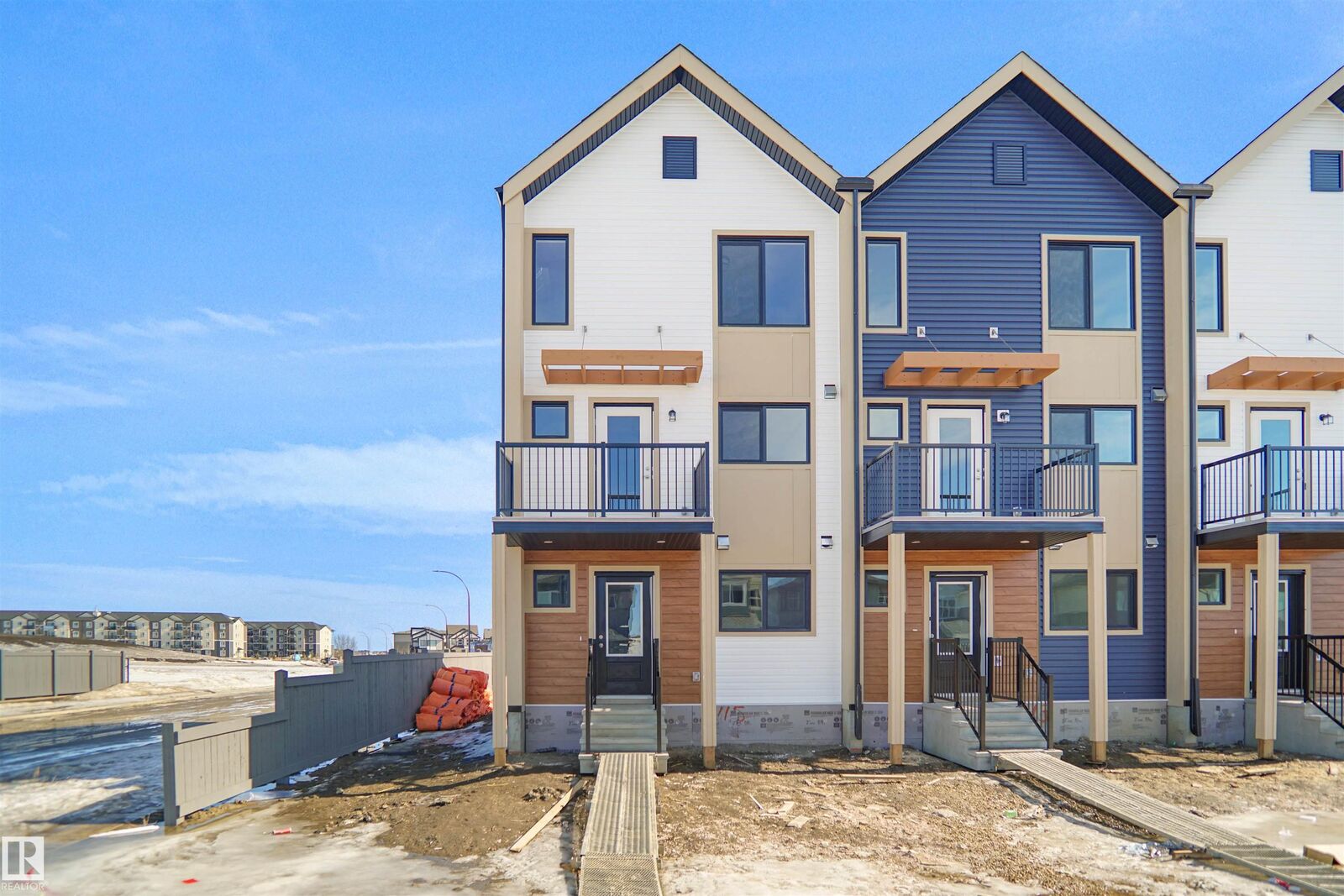 Property Photo:  115 Nerine Crescent  AB T8N 8C6 