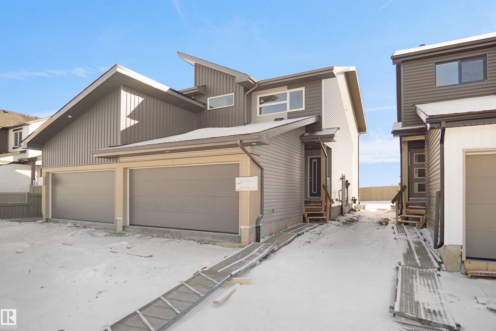 Property Photo:  8893 Carson Way SW  AB T6W 5H8 