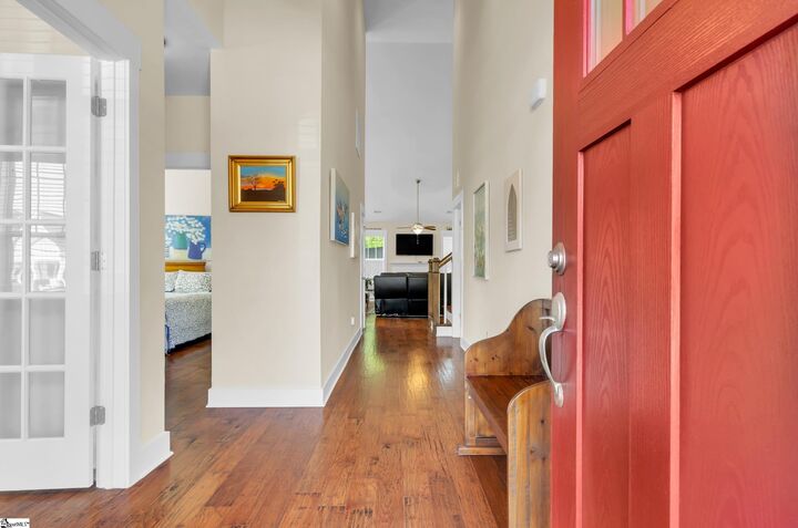 Property Photo: 104 Mare'S Head Place SC 29687