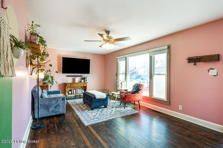 Property Photo: 604 Sunrise Ln KY 42701