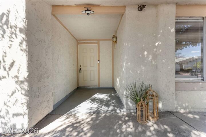 Property Photo:  5720 Ridgeline Avenue  NV 89107 