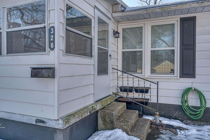 Property Photo:  326 W Vine Street  IN 47660 