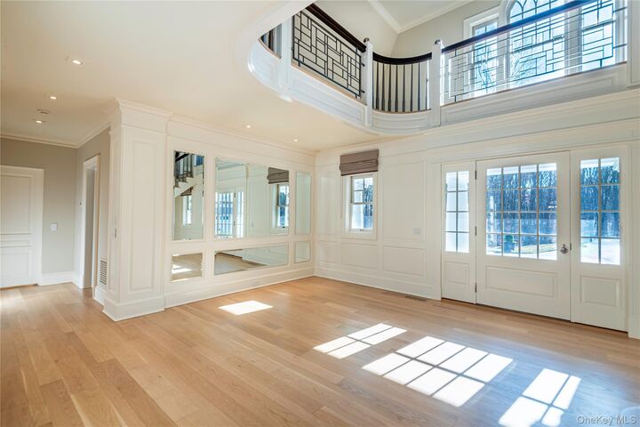 Property Photo:  12 Cowdray Park Drive  NY 10504 