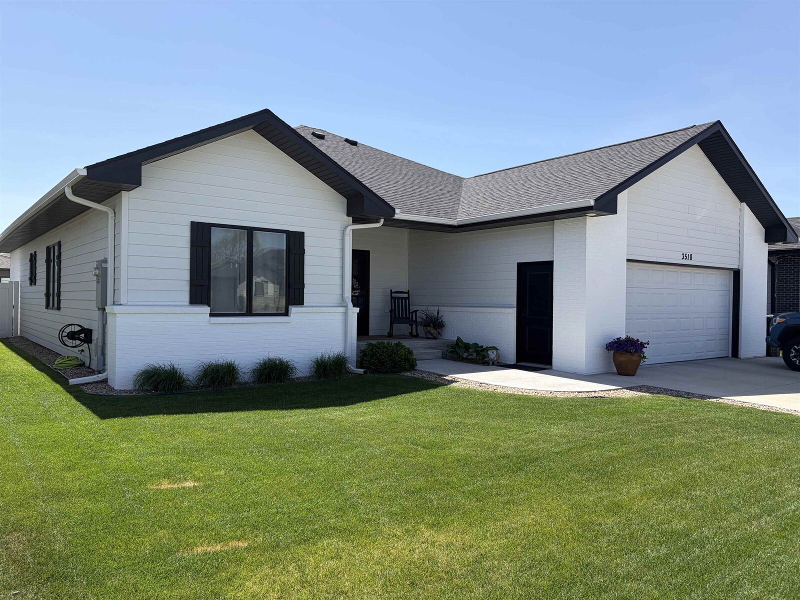 Property Photo:  3518 Oriole Dr.  NE 69101 