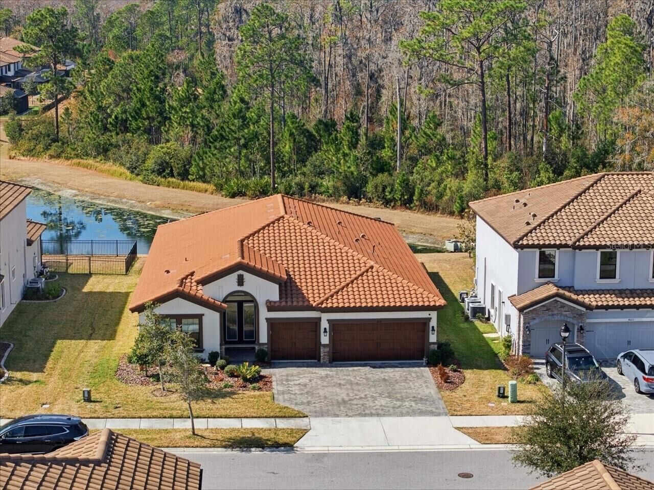 Property Photo:  4011 Burdick Loop  FL 33556 