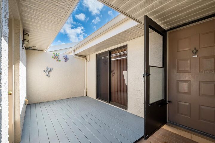 Property Photo:  1312 Pasadena Avenue S 16  FL 33707 