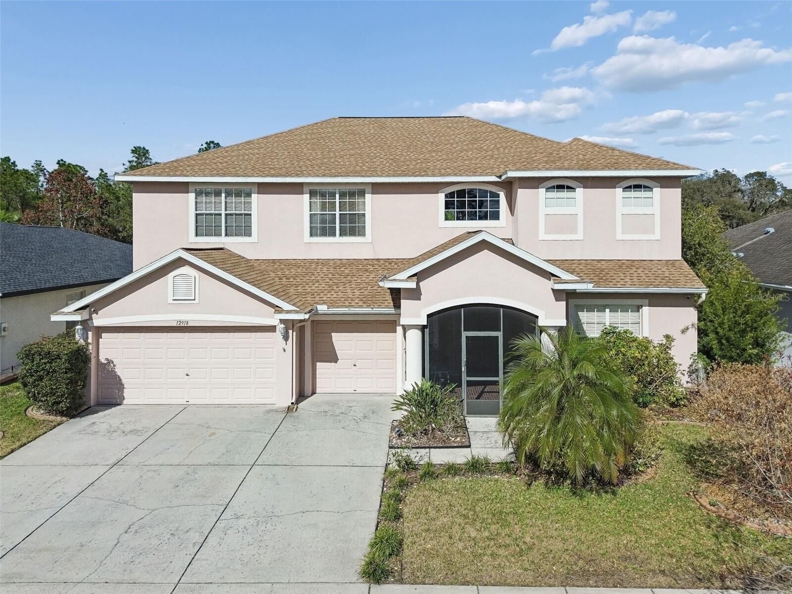 Property Photo:  12918 Drakefield Drive  FL 34610 