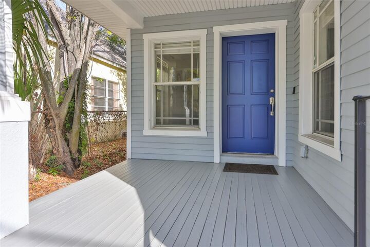 Property Photo:  2331 W Chestnut Street  FL 33607 