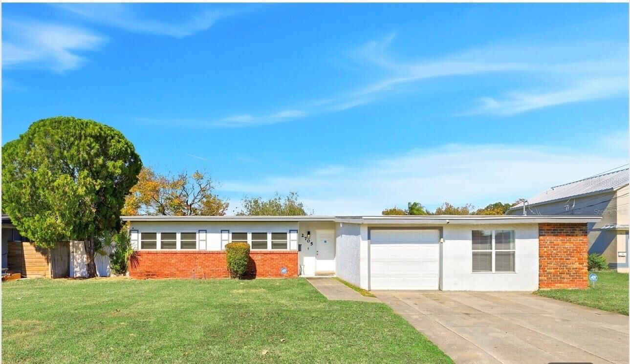 Property Photo: 2705 Gulfstream Road FL 32805