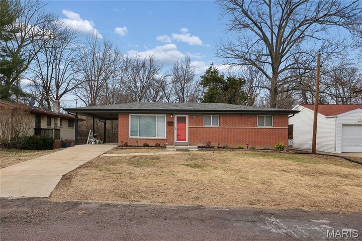 Property Photo:  5533 Donbar Drive  MO 63121 