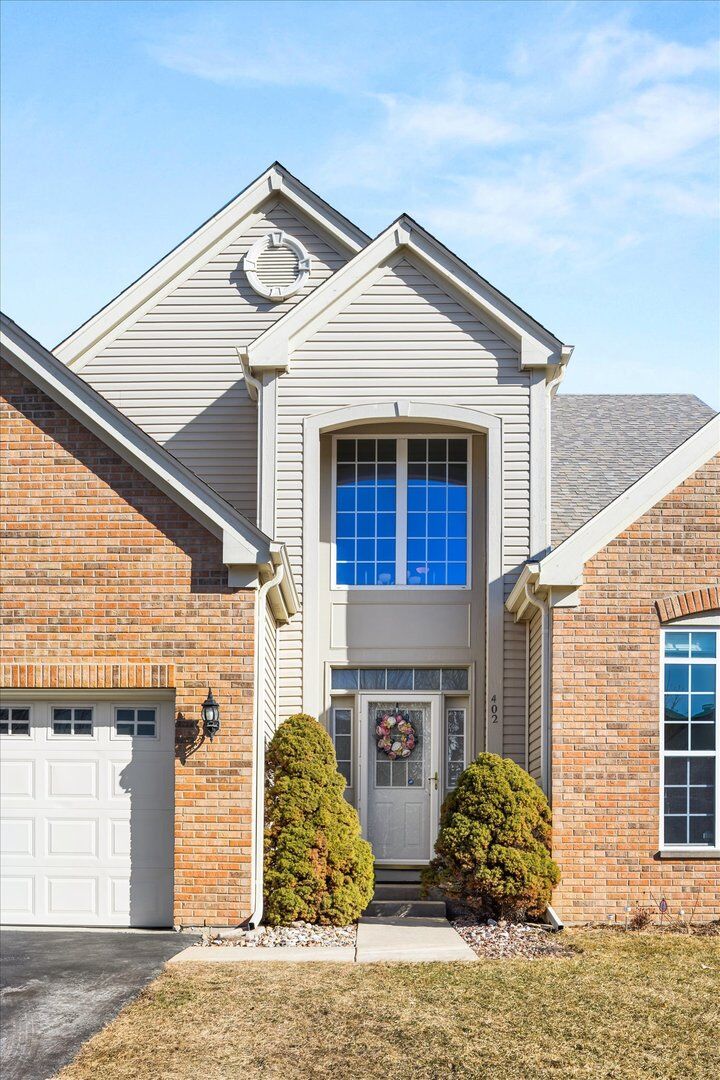 Property Photo: 402 S Palmer Drive IL 60490