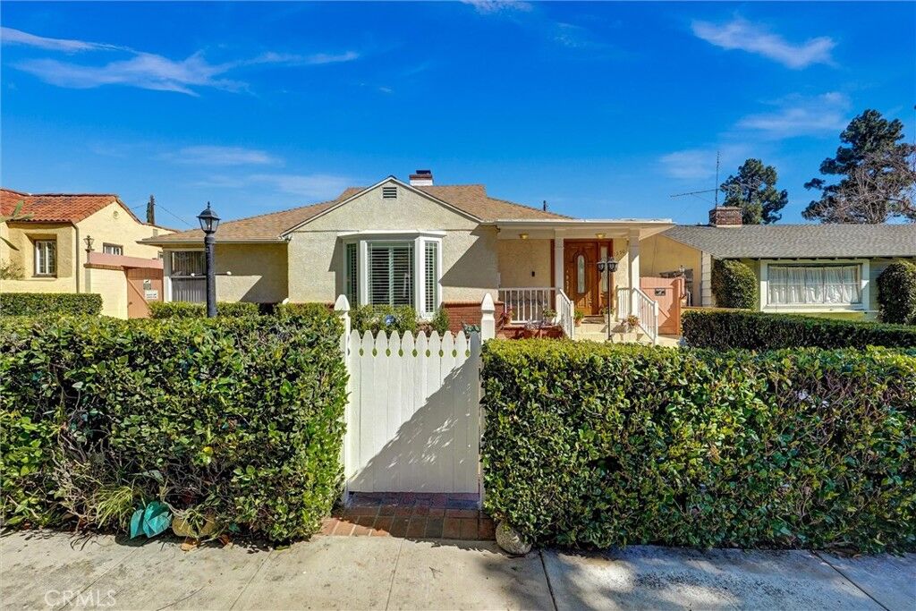 Property Photo: 1350 Graynold Avenue CA 91202