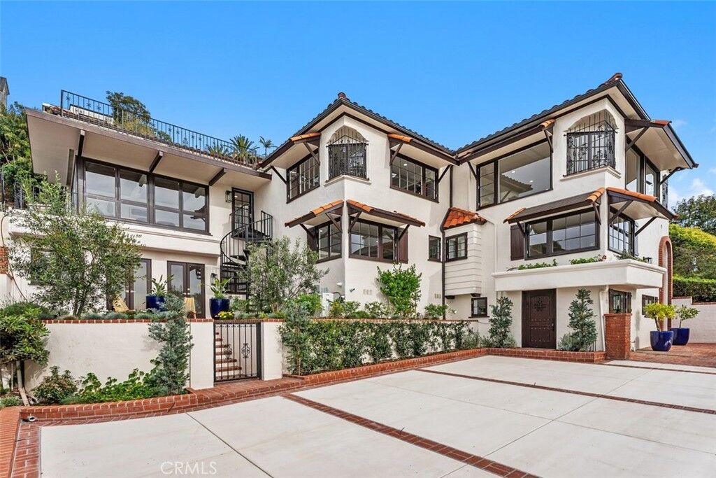 Property Photo:  2616 Queda Way  CA 92651 