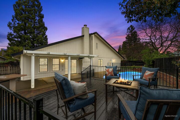 Property Photo: 504 Silver Oak Court CA 95678