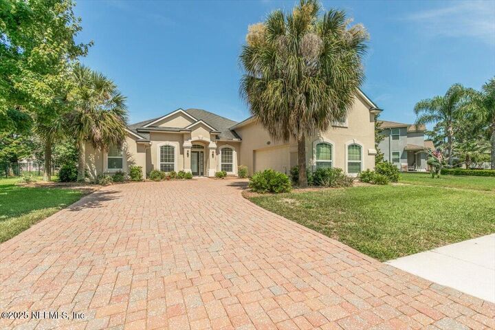 Property Photo: 11780 Paddock Gates Drive FL 32223