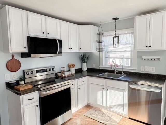 Property Photo:  237 Pleasant Street  NH 03743 