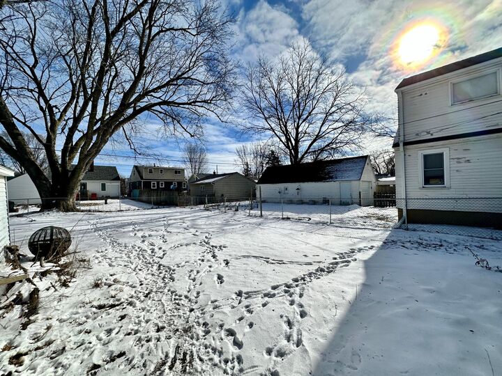 Property Photo: 924 12th Avenue NE MN 55906