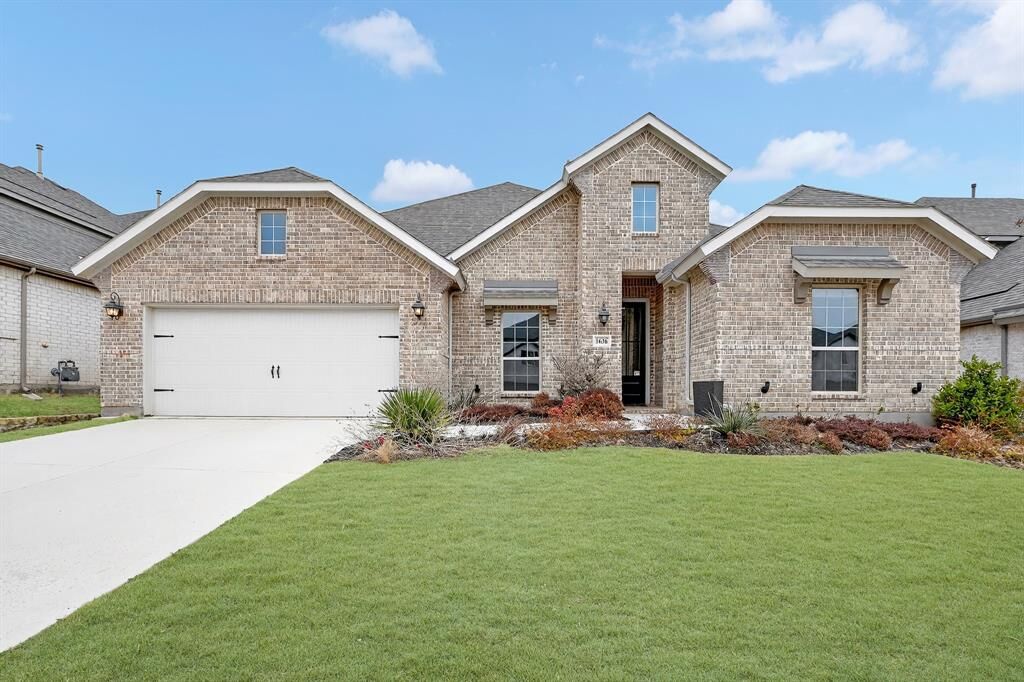 Property Photo:  1636 Hydrangea Lane  TX 75078 