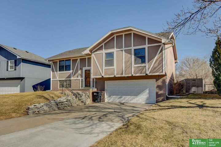 Property Photo:  2405 N 112 Street  NE 68164 