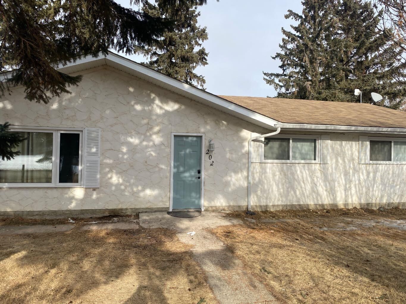 Property Photo:  202 James Street  AB T0C 0L0 