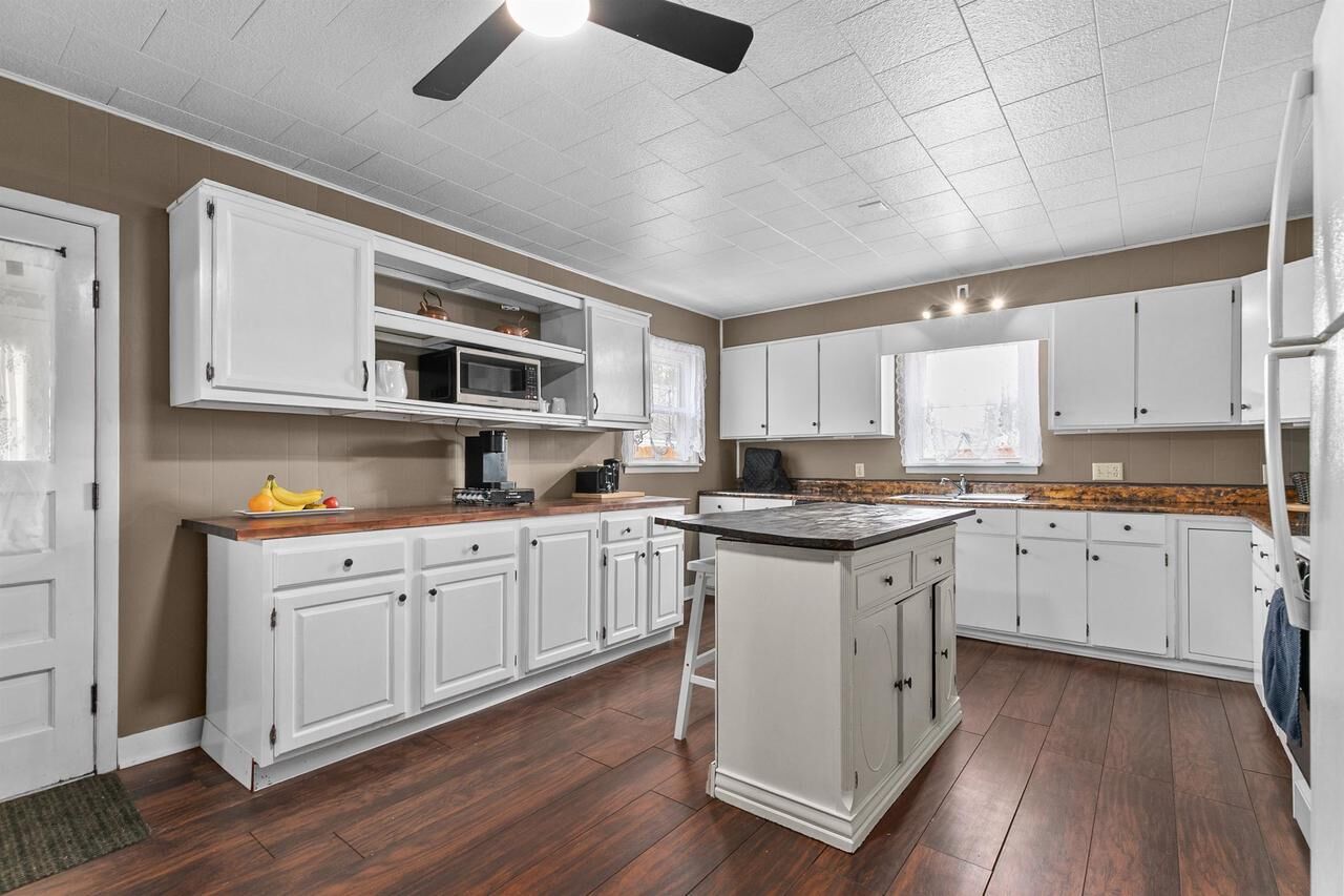 Property Photo:  416 S Farmer Street  WI 54968 