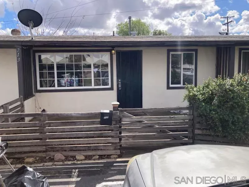 Property Photo: 713 E Camden Ave CA 92020