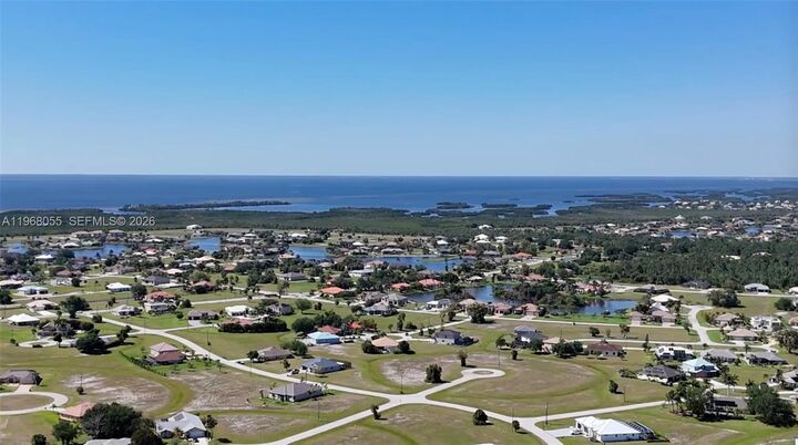 Property Photo:  17285 Acapulco Rd  FL 33955 