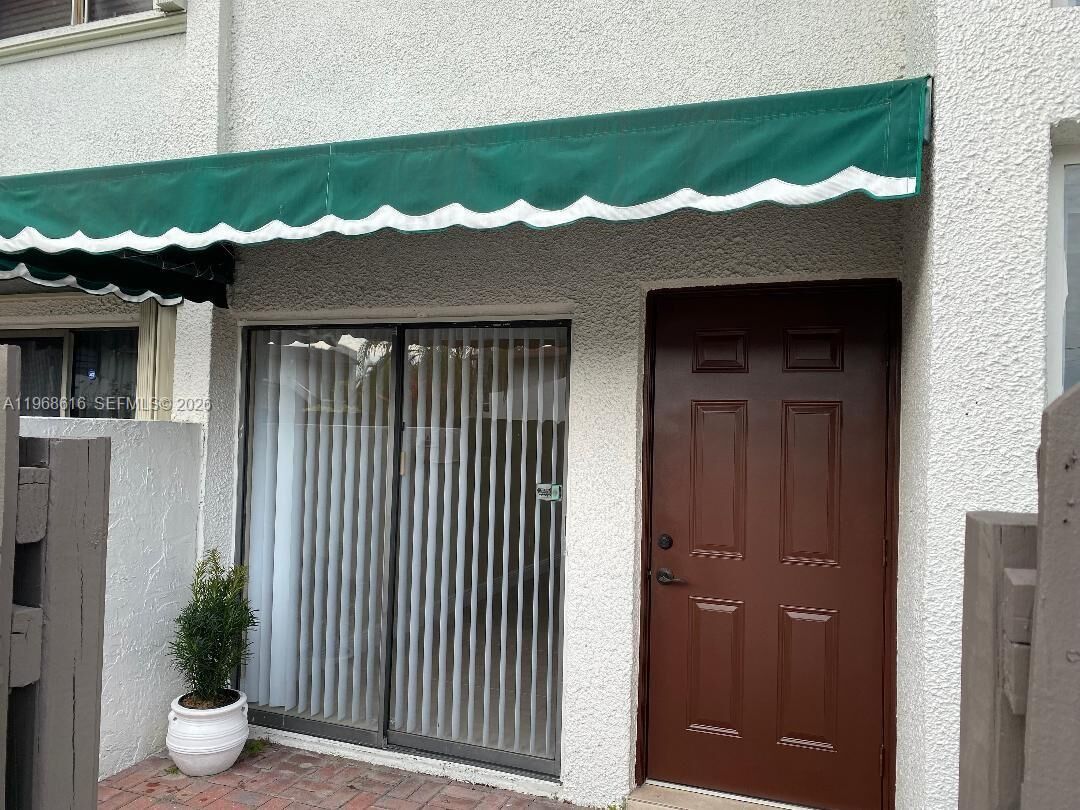 Property Photo: 11339 SW 71st Ln 0 FL 33173