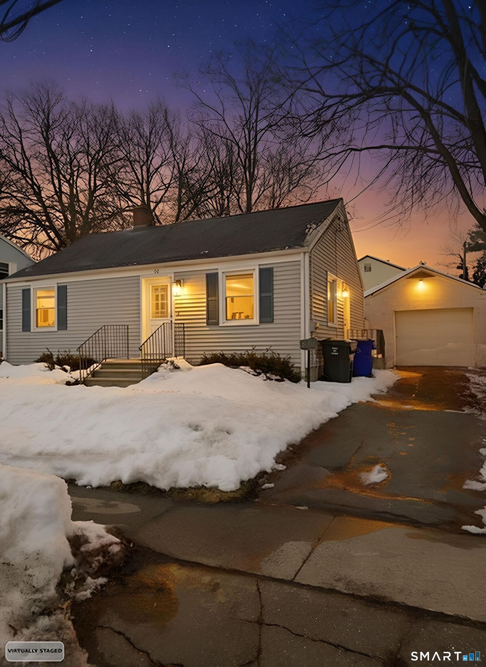 Property Photo:  50 Hillcrest Avenue  CT 06110 