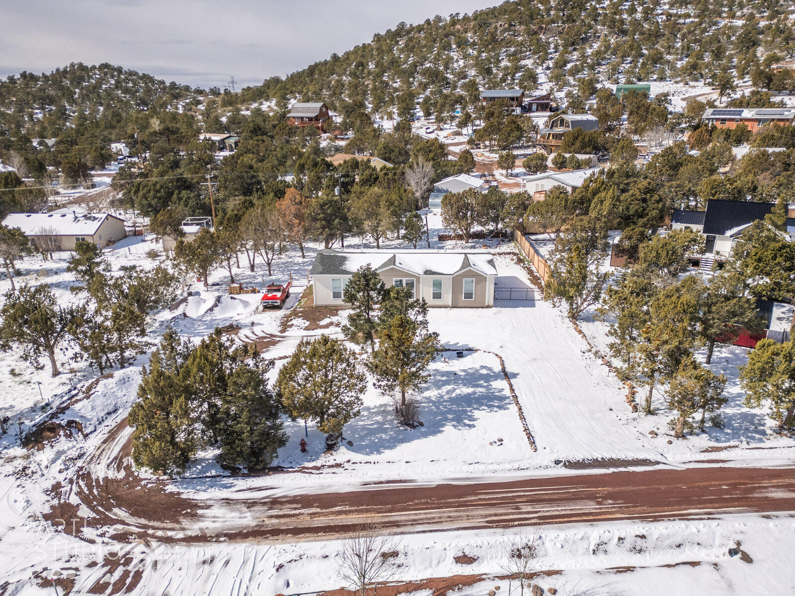 Property Photo: 183 N Matt Dillon Tr UT 84722