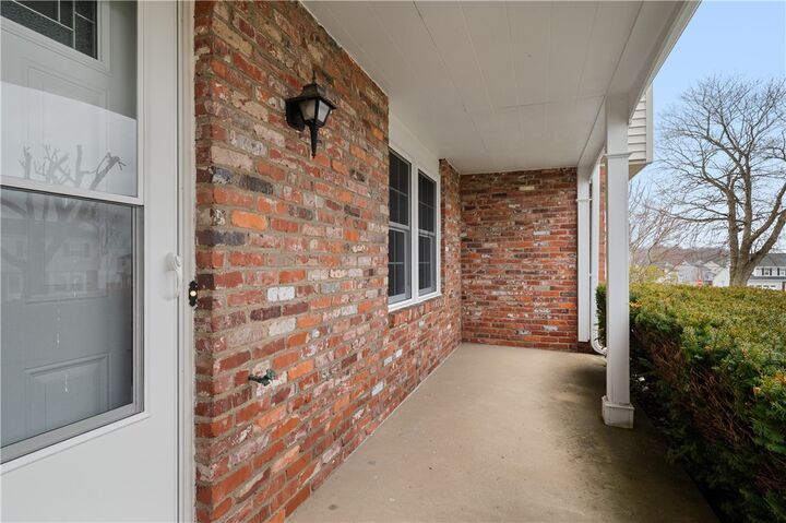 Property Photo:  1904 Kirkby Drive  PA 15126 