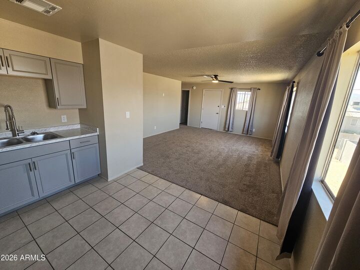 Property Photo:  2831 E Mobile Lane  AZ 85040 