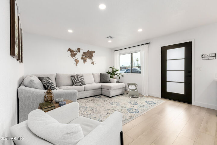 Property Photo:  1436 W Geneva Drive  AZ 85282 