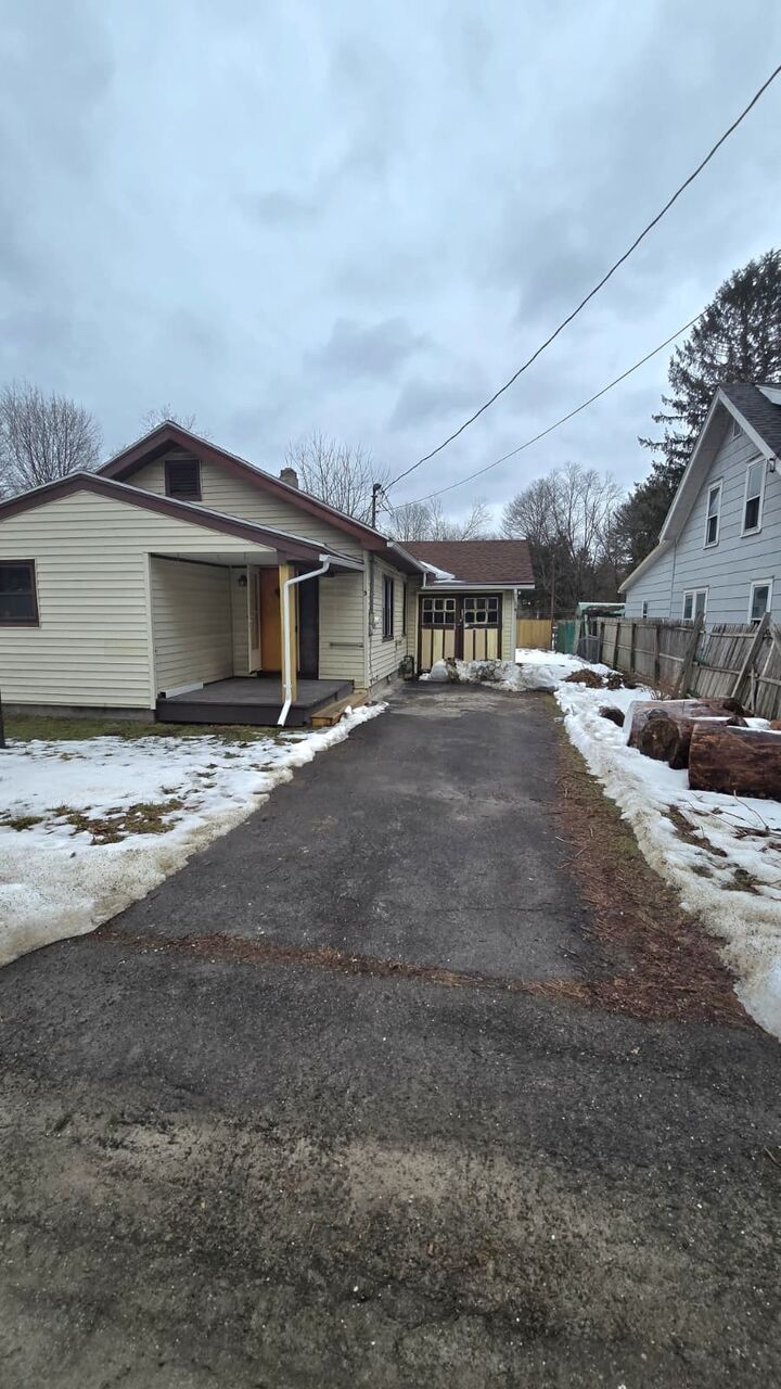 Property Photo:  3 Atherly Park  NY 13903 