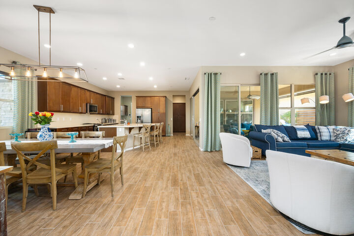 Property Photo: 82707 Monarchos CA 92201