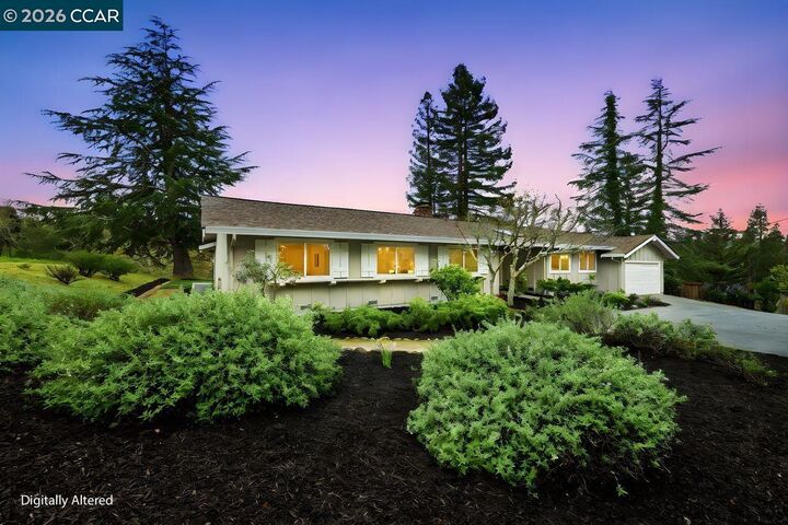 Property Photo: 3927 Woodside Ct CA 94549