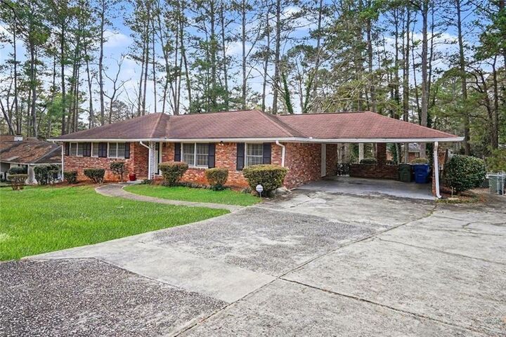 Property Photo:  3281 Annelaine Drive SW  GA 30311 