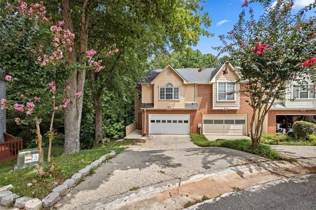 Property Photo: 873 Edgewater Circle GA 30062