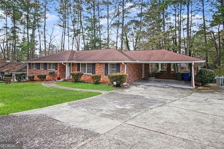 Property Photo: 3281 Annelaine Drive SW GA 30311